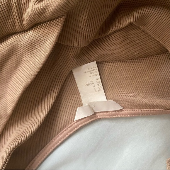 H&M Tan Bodysuit - Picture 2 of 3